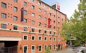 Ibis Sheffield City
